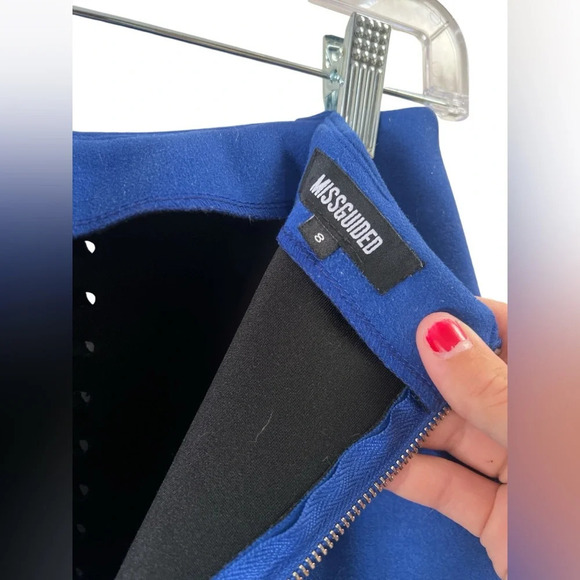 Misguided royal blue felt high waisted skirt - Picture 5 of 6